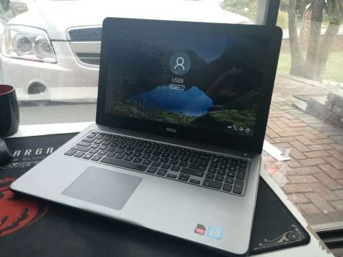 *1st bid takes!*7th GEN i7*DELL INSPIRON 5567*i7-7500U*12GB DDR4*RADEON R7 4GB!**